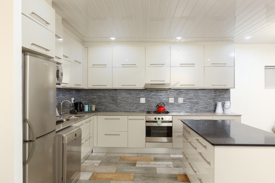 4 Bedroom Property for Sale in Velddrif Western Cape